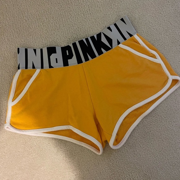 VS.PINK shorts-size small EUC - Picture 1 of 8